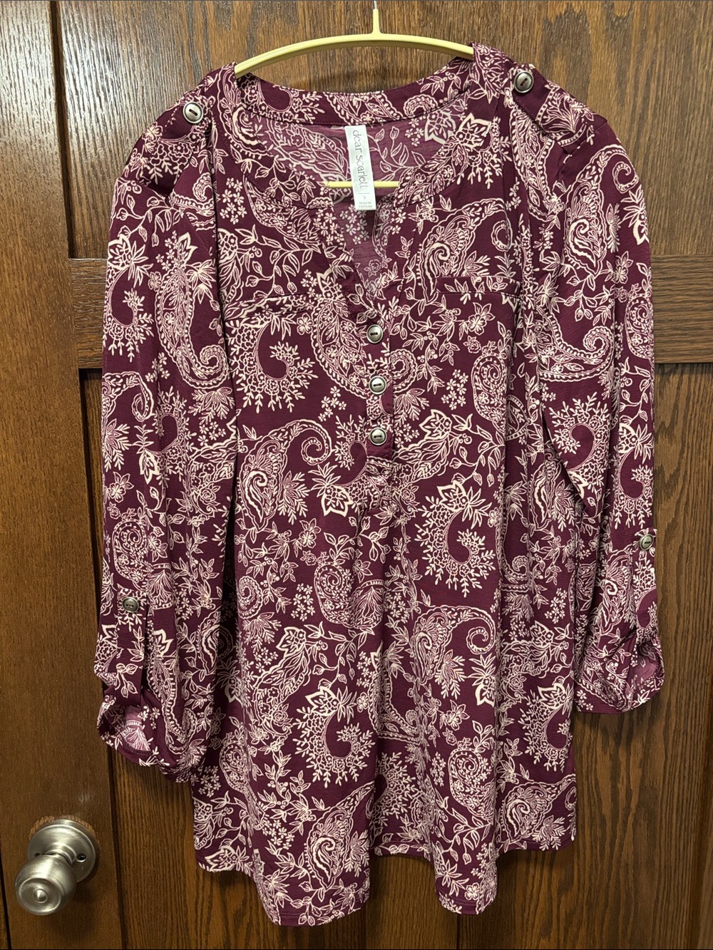 Dear Scarlett Women's Button-Front Paisley Tunic Top - Burgundy. Small
